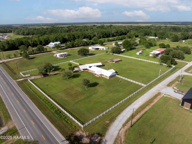 6104 Highway 26, Jennings, LA 70546