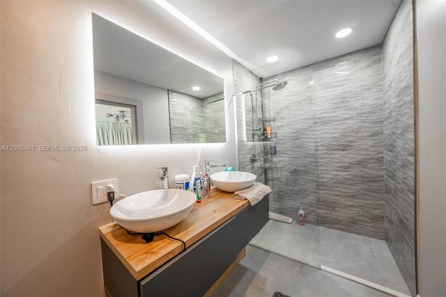 1221 W Camino Real 1221, Boca Raton, FL 33486