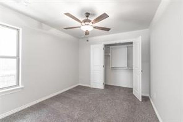 8233 Mountain Oak Drive, Edmond, OK 73034