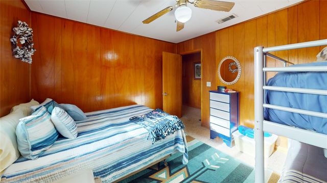 160 Lake Shore DR, Horseshoe Bay, TX 78657