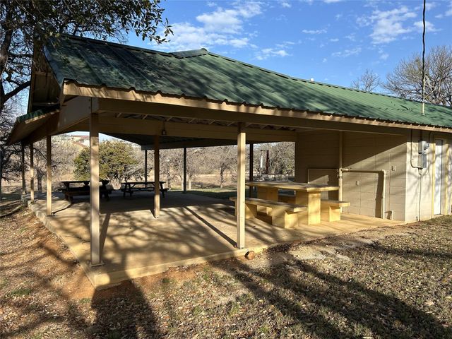 160 Lake Shore DR, Horseshoe Bay, TX 78657