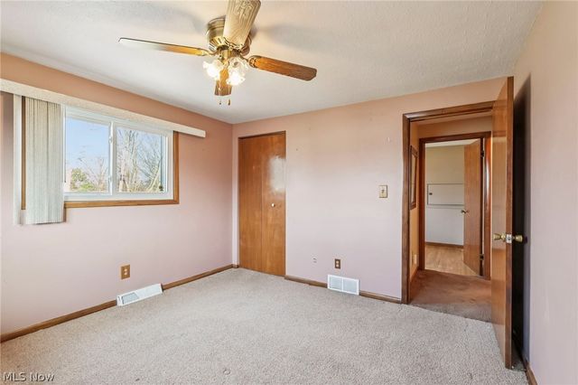 7100 Trevor Lane, Parma, OH 44129