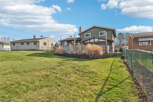 7100 Trevor Lane, Parma, OH 44129