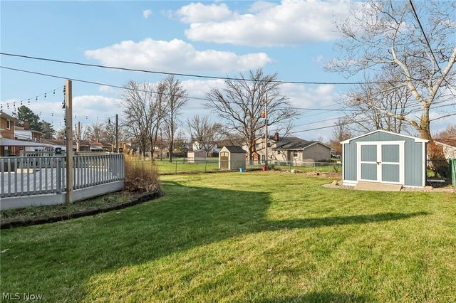 7100 Trevor Lane, Parma, OH 44129