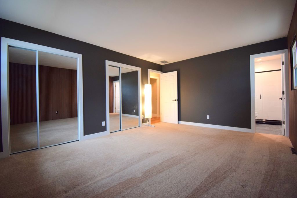 Image 27 of property listing at 4 Webster Hill Estates, Mt Vernon, IL 62864