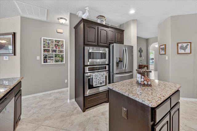 15845 Oak Pointe Drive, Fort Worth, TX 76177