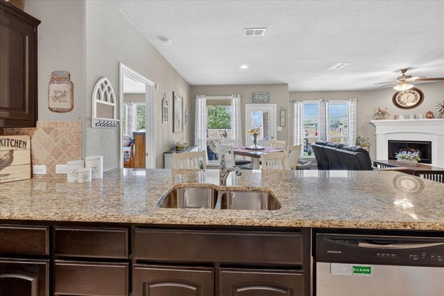 15845 Oak Pointe Drive, Fort Worth, TX 76177