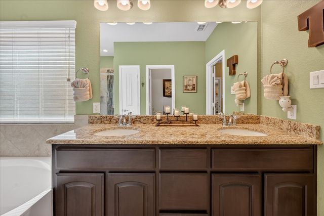 15845 Oak Pointe Drive, Fort Worth, TX 76177