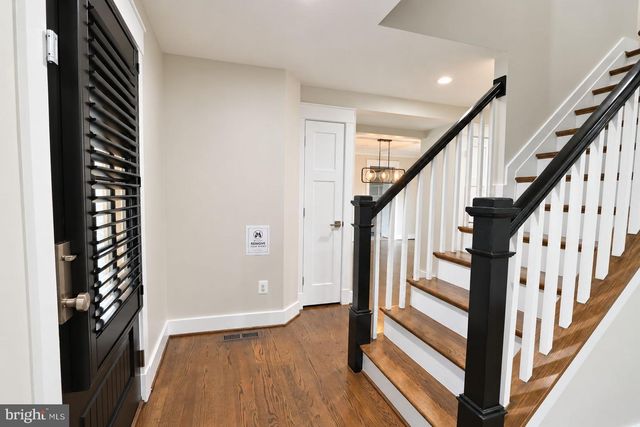21 KEYSTONE DR, Gaithersburg, MD 20878
