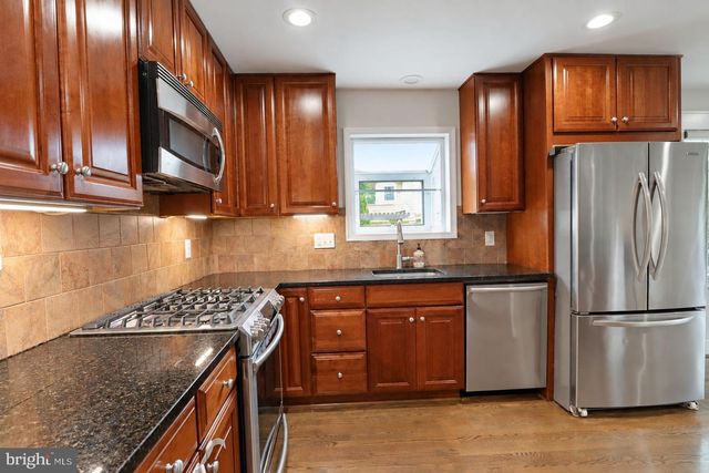 21 KEYSTONE DR, Gaithersburg, MD 20878