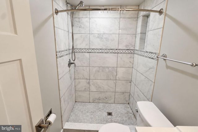 21 KEYSTONE DR, Gaithersburg, MD 20878
