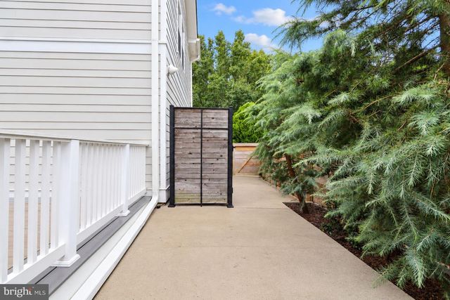 21 KEYSTONE DR, Gaithersburg, MD 20878