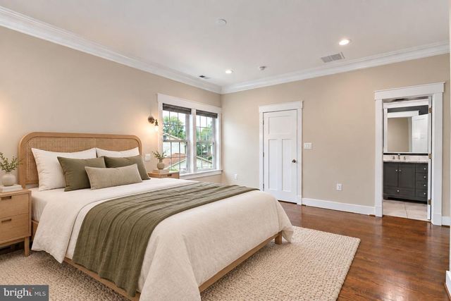 21 KEYSTONE DR, Gaithersburg, MD 20878