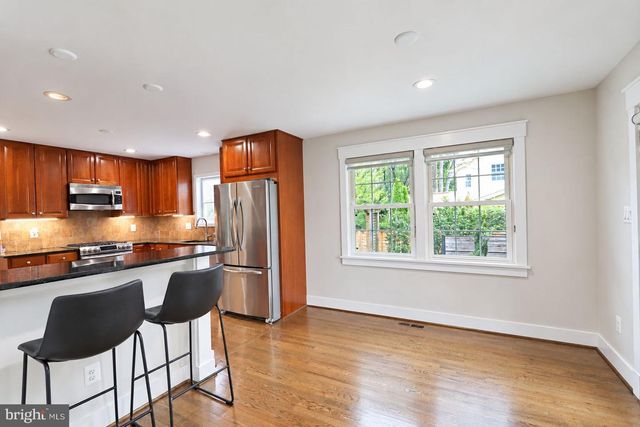 21 KEYSTONE DR, Gaithersburg, MD 20878