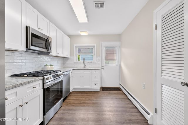 7 Bonasse Street, Toms River, NJ 08757