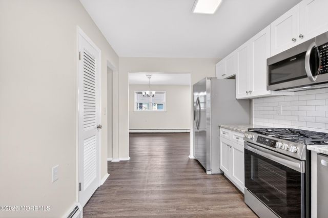 7 Bonasse Street, Toms River, NJ 08757
