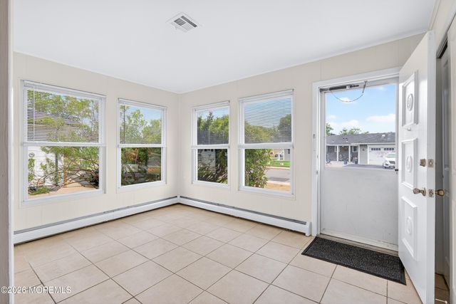 7 Bonasse Street, Toms River, NJ 08757