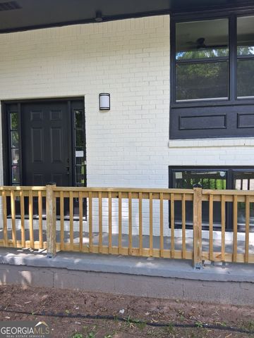 8229 Queens Drive, Jonesboro, GA 30238