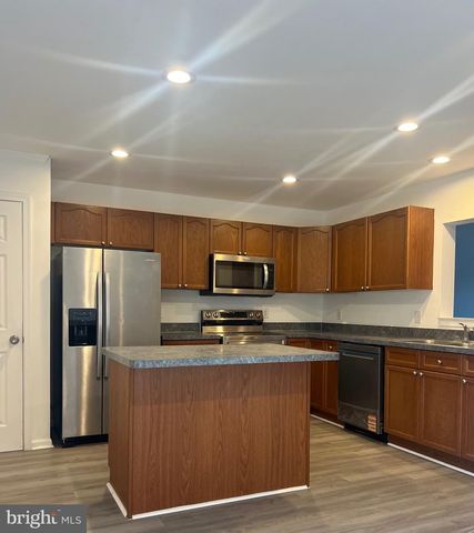 204 VINTAGE CT, Martinsburg, WV 25401