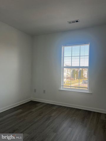 204 VINTAGE CT, Martinsburg, WV 25401