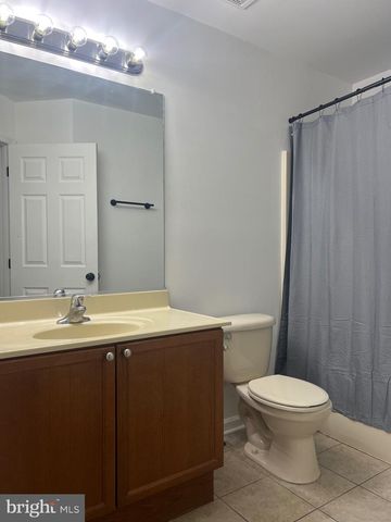 204 VINTAGE CT, Martinsburg, WV 25401