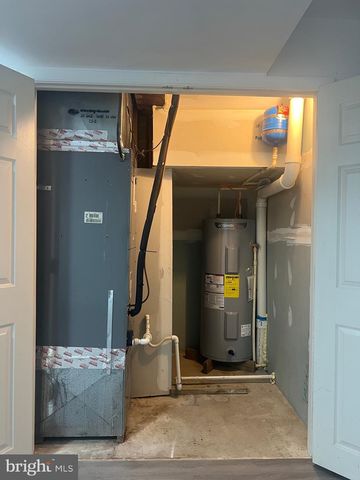 204 VINTAGE CT, Martinsburg, WV 25401