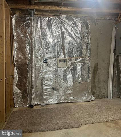 204 VINTAGE CT, Martinsburg, WV 25401