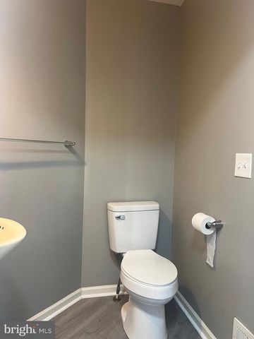 204 VINTAGE CT, Martinsburg, WV 25401