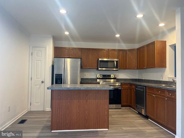 204 VINTAGE CT, Martinsburg, WV 25401