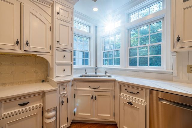 3 West Hollow, Andover, MA 01810