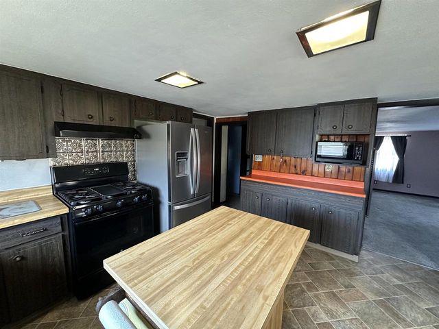 2006 North Street, Beloit, WI 53511