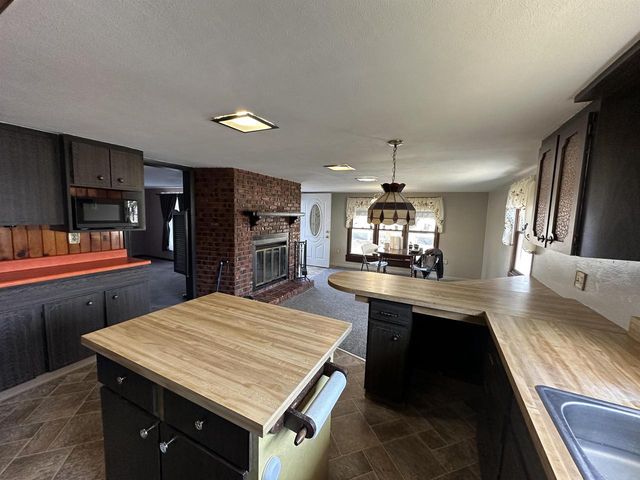 2006 North Street, Beloit, WI 53511