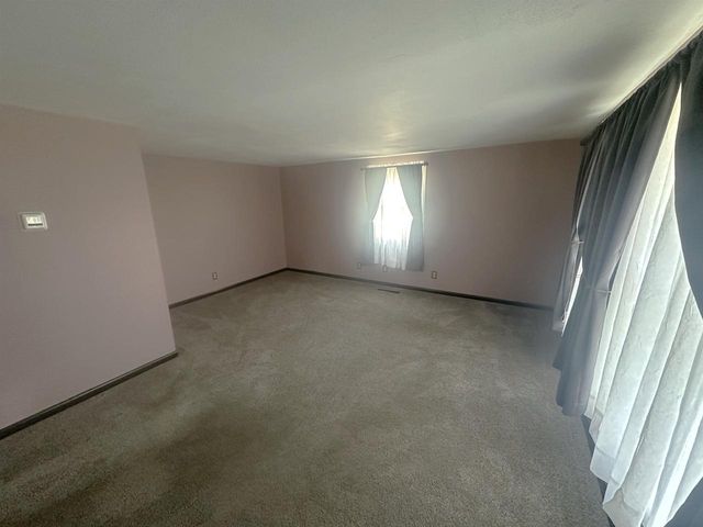 2006 North Street, Beloit, WI 53511