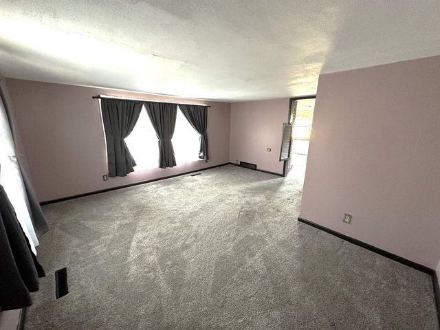 2006 North Street, Beloit, WI 53511