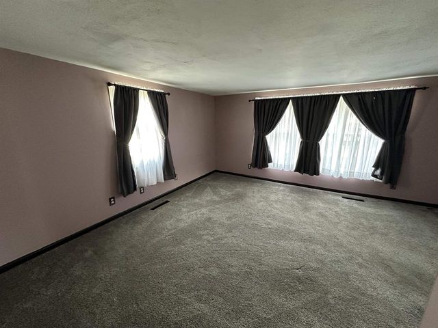 2006 North Street, Beloit, WI 53511