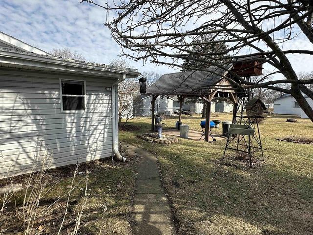 2006 North Street, Beloit, WI 53511