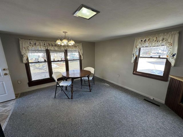 2006 North Street, Beloit, WI 53511