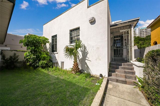 411 BURNS COURT, Sarasota, FL 34236