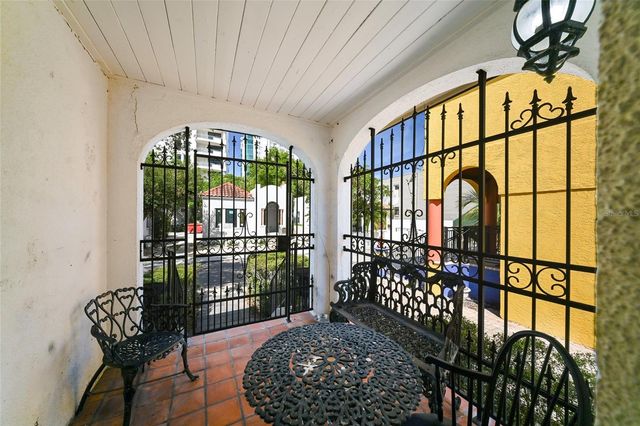 411 BURNS COURT, Sarasota, FL 34236