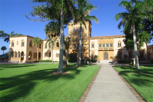 411 BURNS COURT, Sarasota, FL 34236