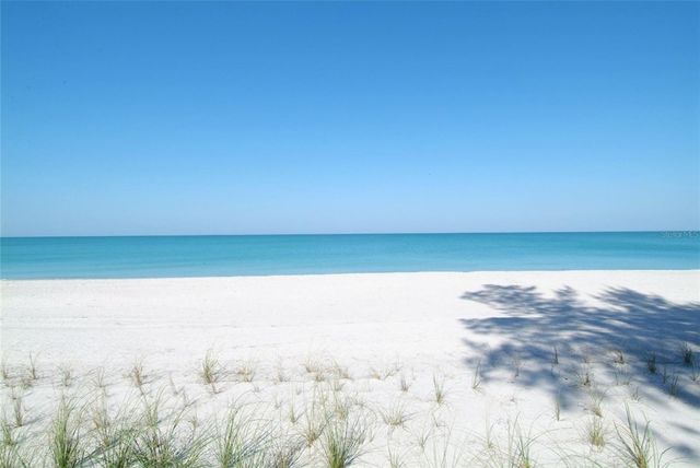 411 BURNS COURT, Sarasota, FL 34236