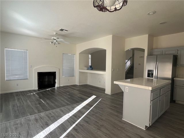 7891 Delta Oak Court, Las Vegas, NV 89147