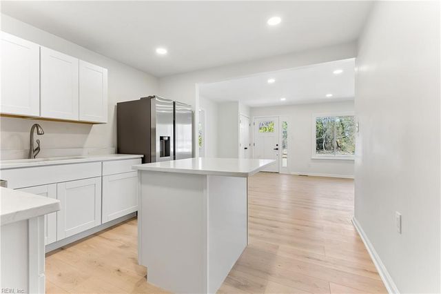 1314 Saxton DR, Hampton, VA 23669