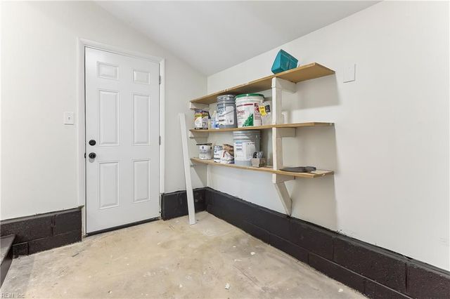 1314 Saxton DR, Hampton, VA 23669