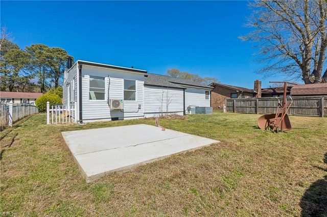 1314 Saxton DR, Hampton, VA 23669