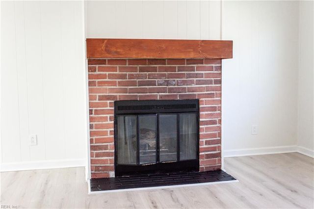 1314 Saxton DR, Hampton, VA 23669