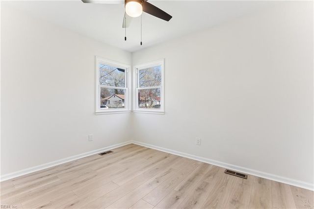 1314 Saxton DR, Hampton, VA 23669