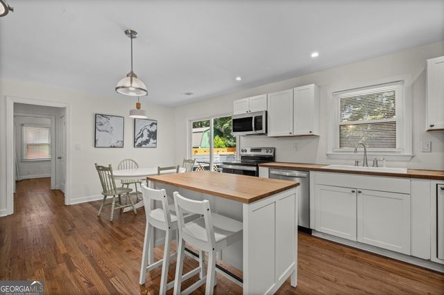 414 Charles Place, Roswell, GA 30075