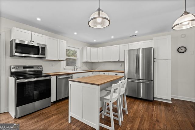 414 Charles Place, Roswell, GA 30075