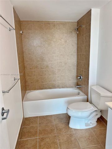 9055 SW 73rd Ct 907, Miami, FL 33156